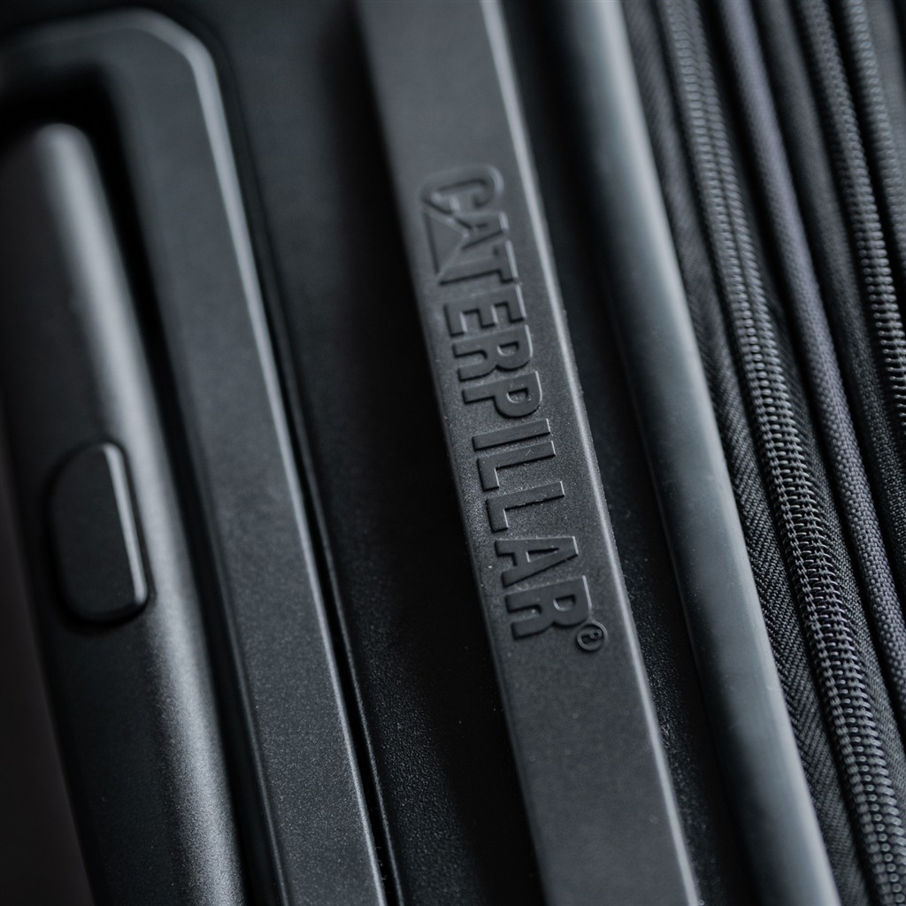 Σετ 3 Heavy Duty Βαλίτσες Βαρέως Τύπου 50-60-70cm με Κλειδαριά STEALTH CAT® 83795 με Βαλίτσα Καμπίνας Caterpillar - Black 01